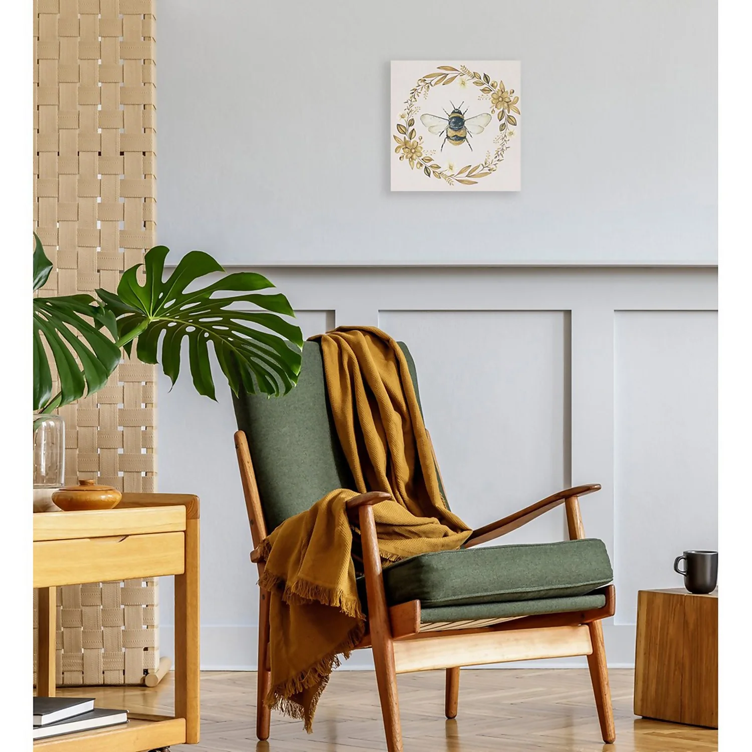 Bee Canvas - Image 2