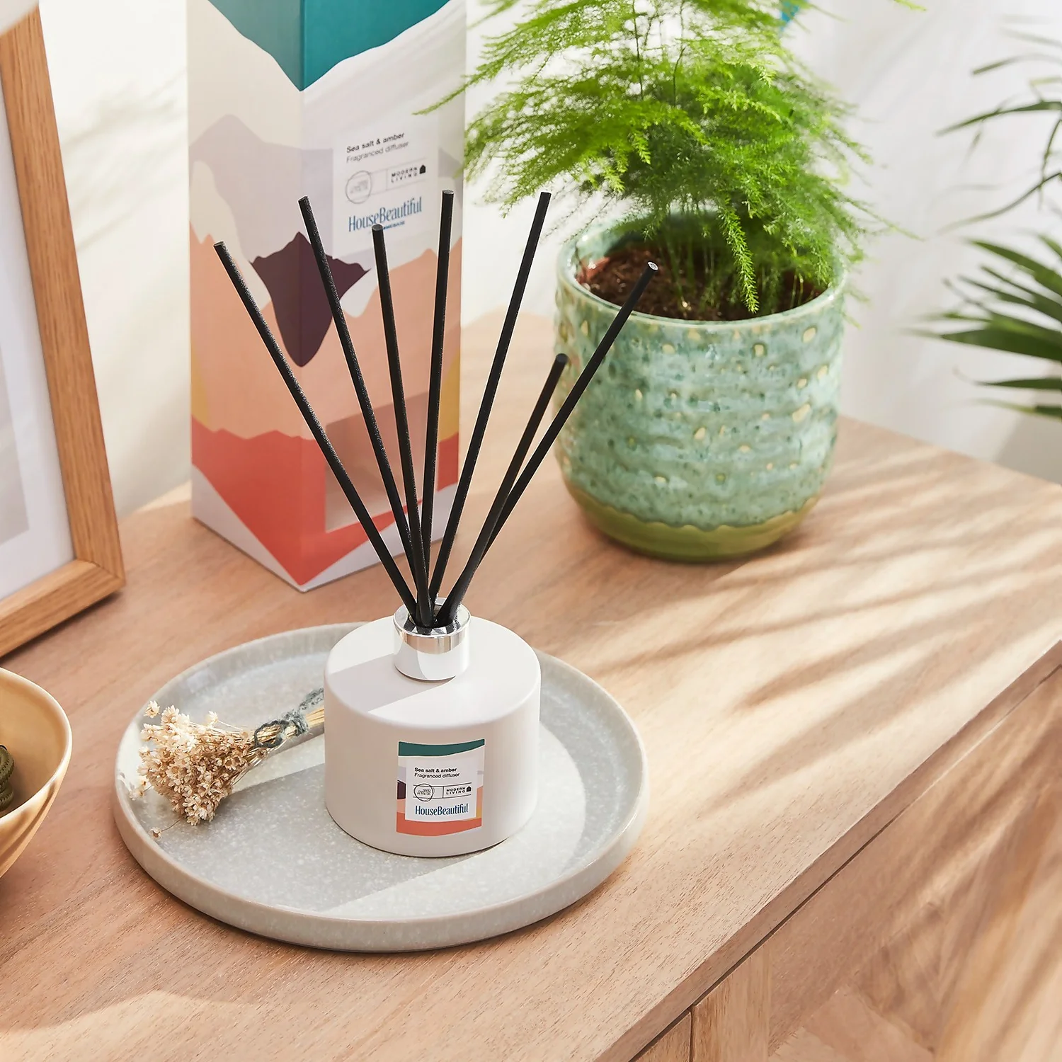 House Beautiful Sea Salt & Amber 200ml Diffuser - Image 2