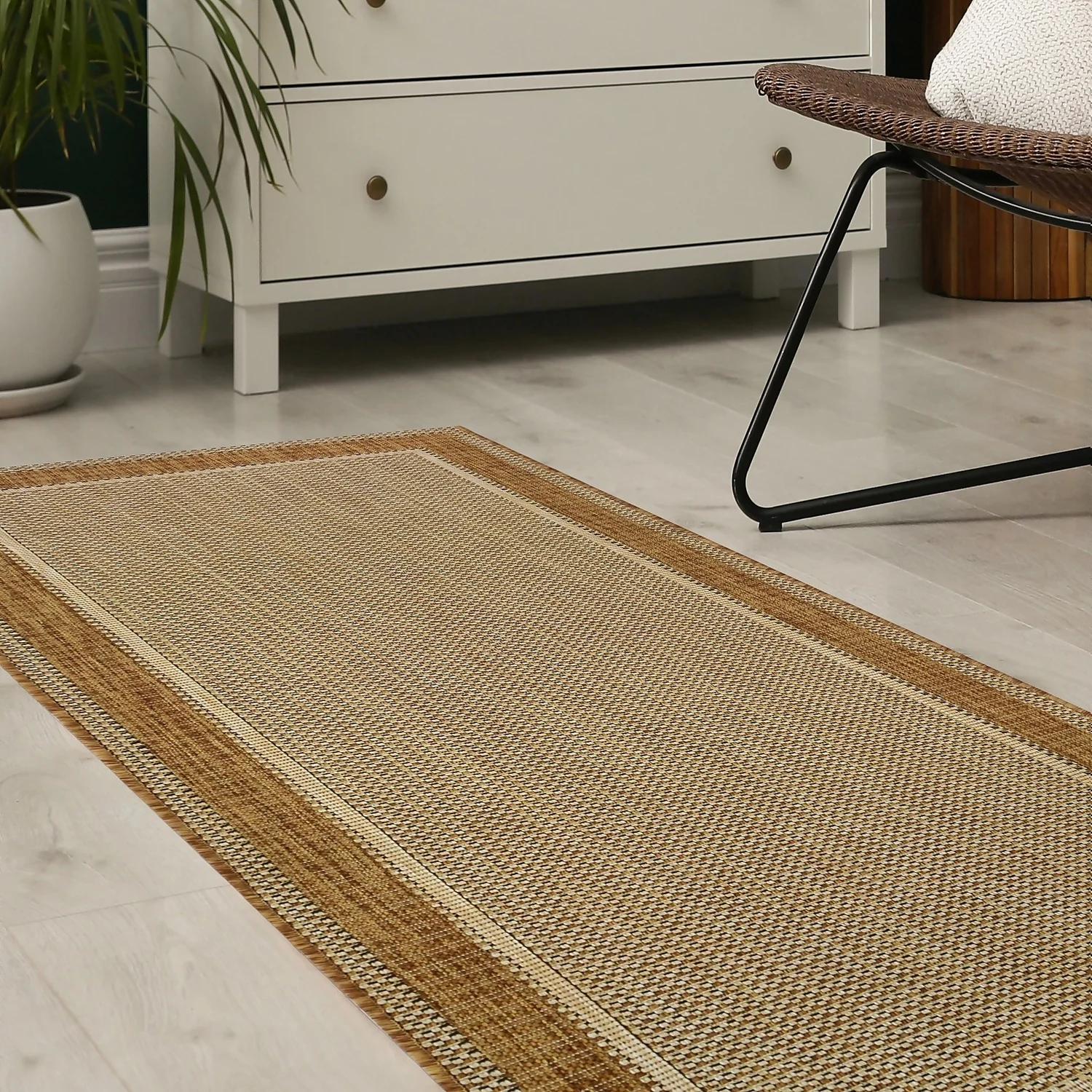 Denver Border Indoor/Outdoor Rug - Latte - 80x200cm - Image 2