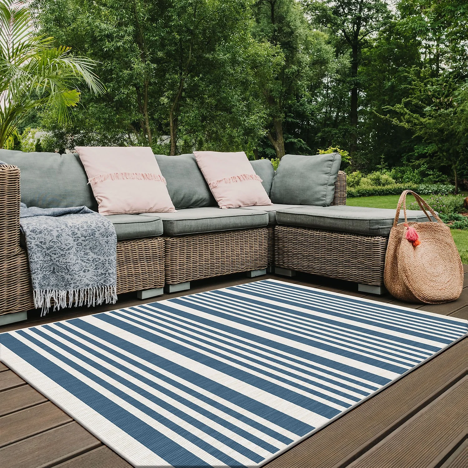 Duo Weave Indoor/Outdoor Rug - Stripes Ocean - 120x170cm - Image 2