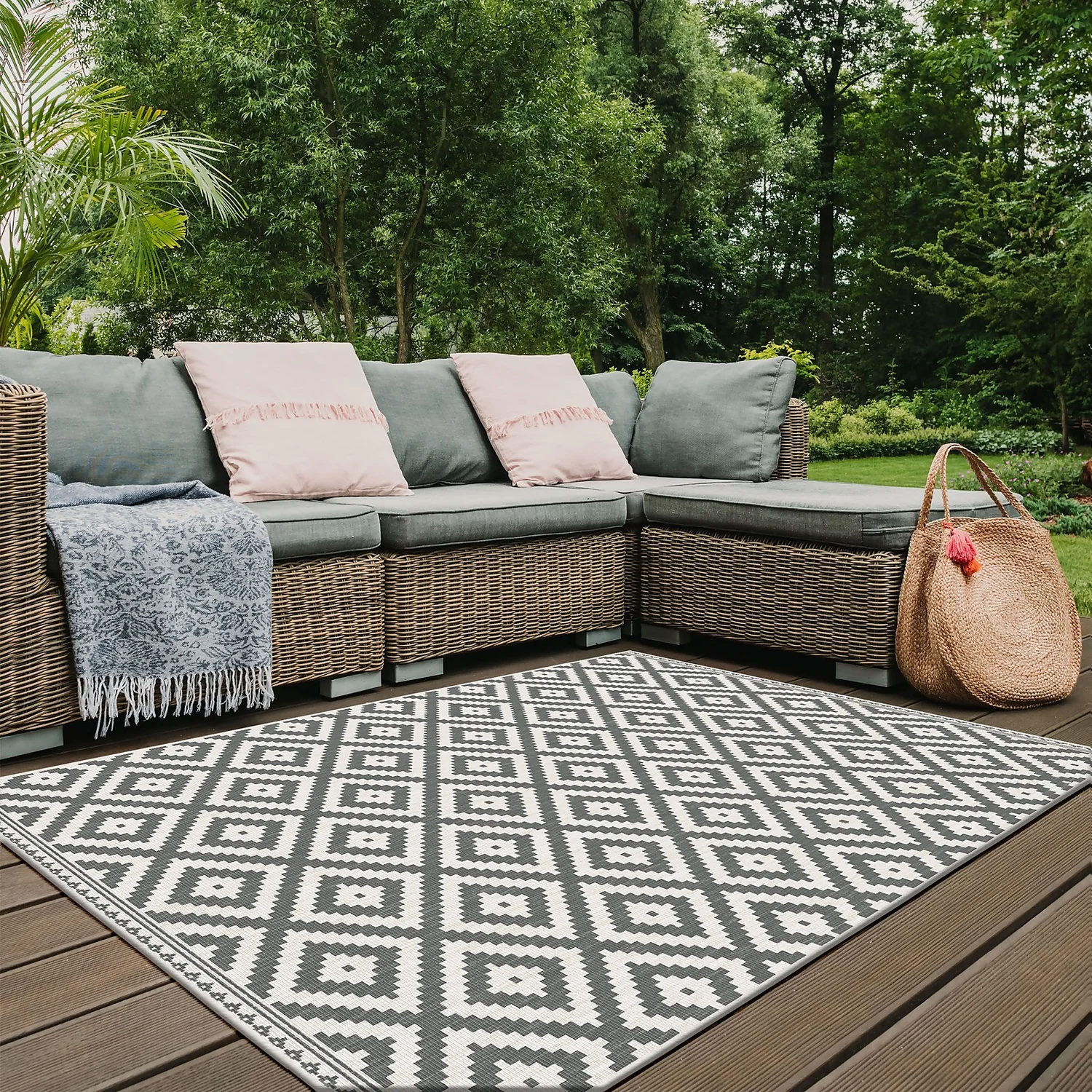 Duo Weave Indoor/Outdoor Rug - Geo Grey - 160x230cm - Image 2