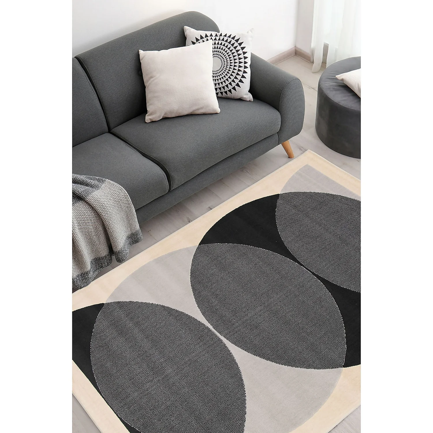 Retro Circle Rug - Monochrome - 120x170cm - Image 2
